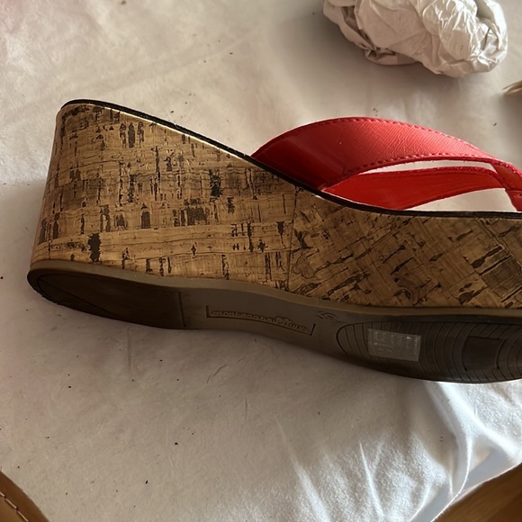 Sandals - Picture 3 of 3